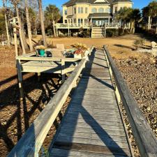 Dock Staining 15